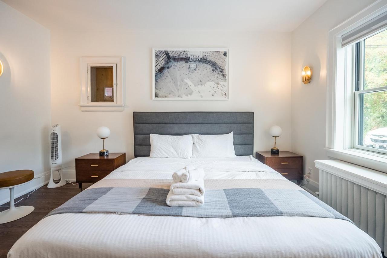 Beautiful And Spacious Luxury Home Toronto Esterno foto